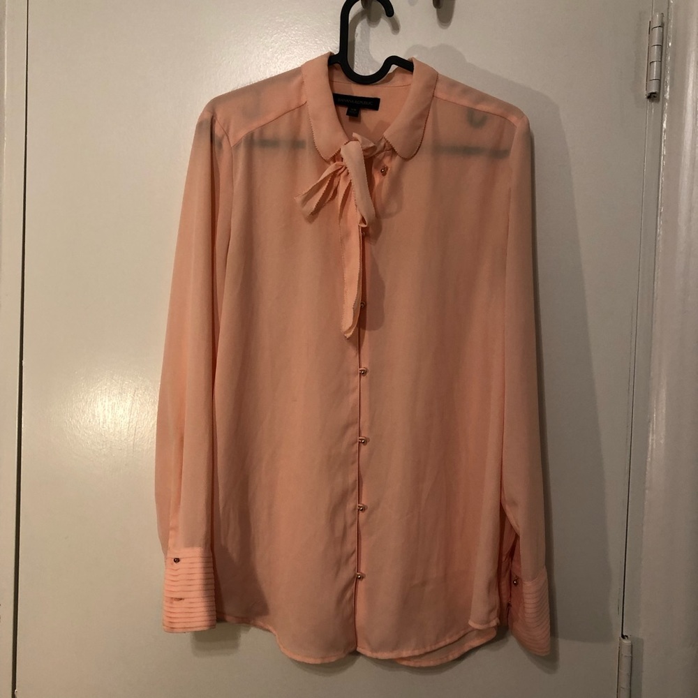 Banana republic Peach blouse with gold buttons
